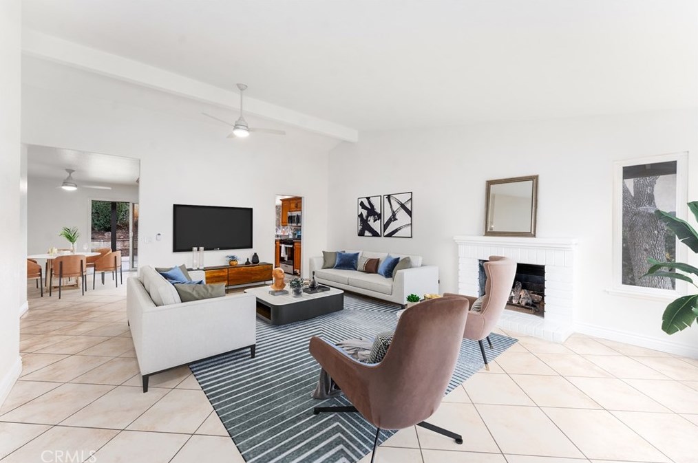 10956 Stonehenge Pl, Riverside CA  92503-5929 exterior