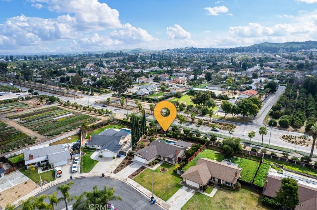 10956 Stonehenge Pl, Riverside CA  92503-5929 exterior