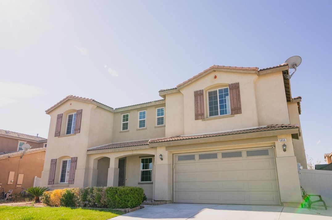 5856 Paddington Dr, Palmdale, CA 93552