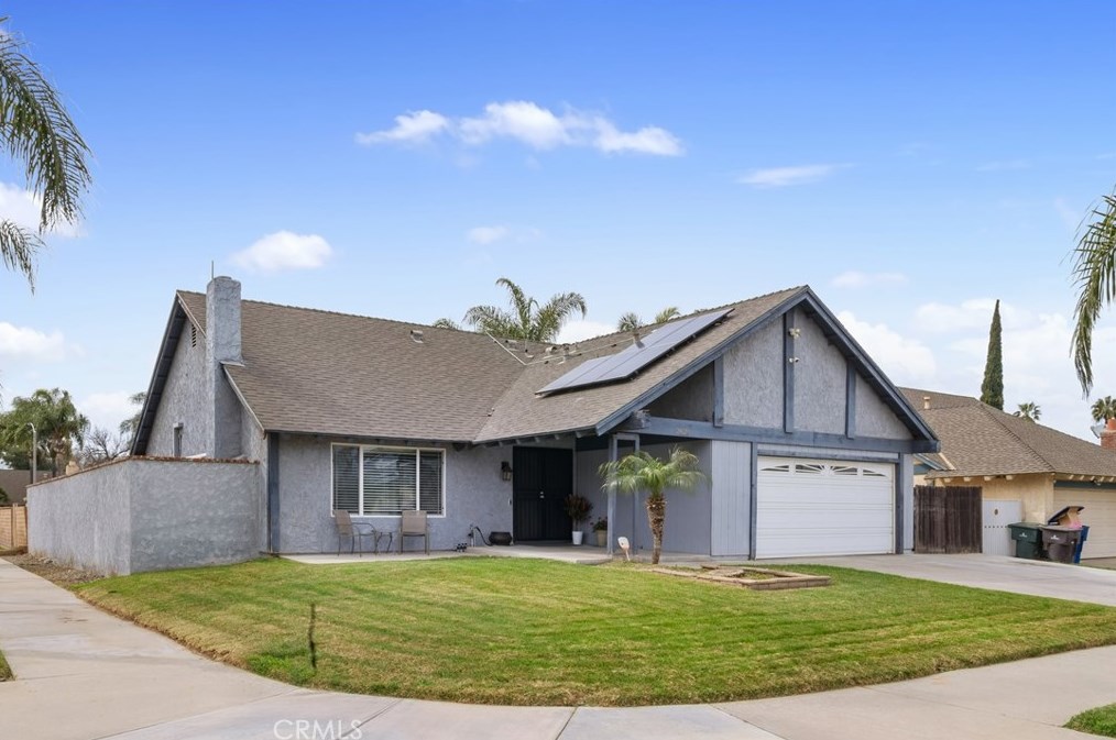 2828 Fenwick Pl, Riverside, CA 92504-4306