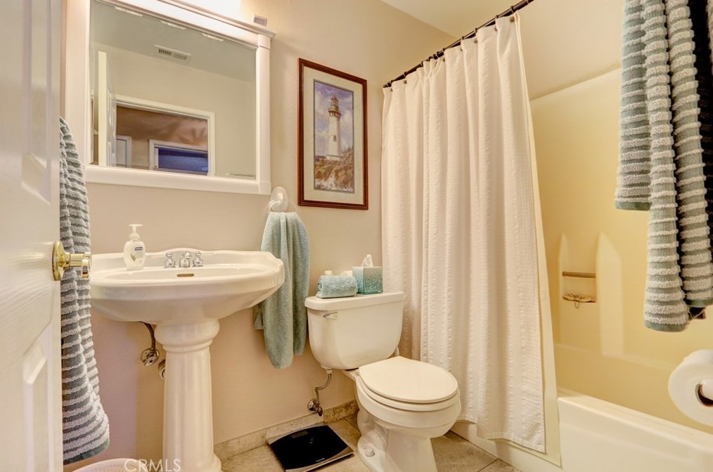 5940 Daniger Ave, Riverside CA  92505-2317 exterior