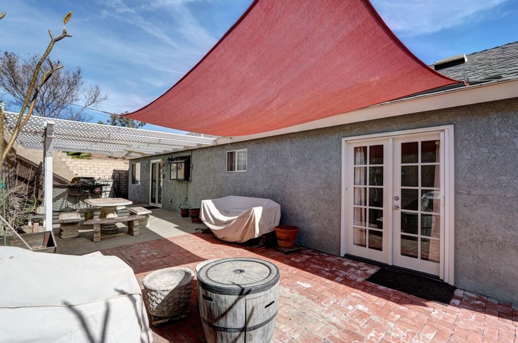 5940 Daniger Ave, Riverside CA  92505-2317 exterior