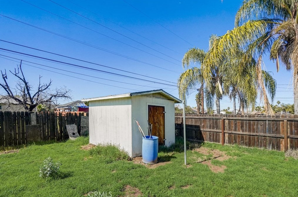 1064 Davids Rd, Perris CA  92571-0843 exterior