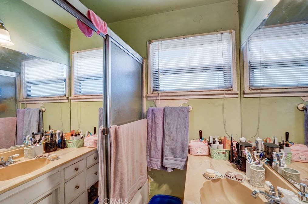 1064 Davids Rd, Perris CA  92571-0843 exterior