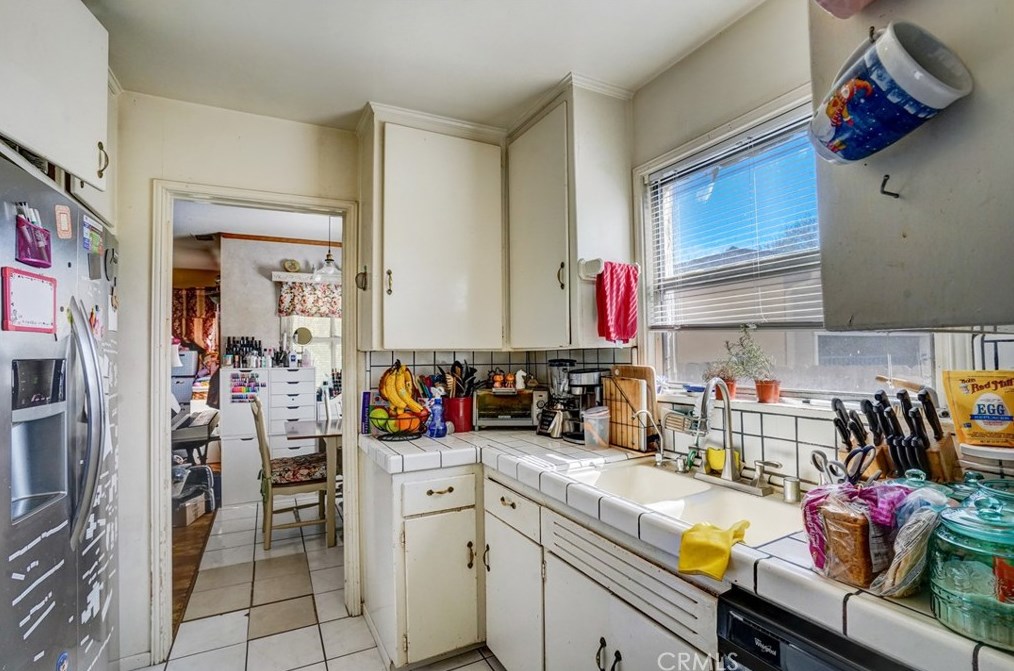 1064 Davids Rd, Perris CA  92571-0843 exterior