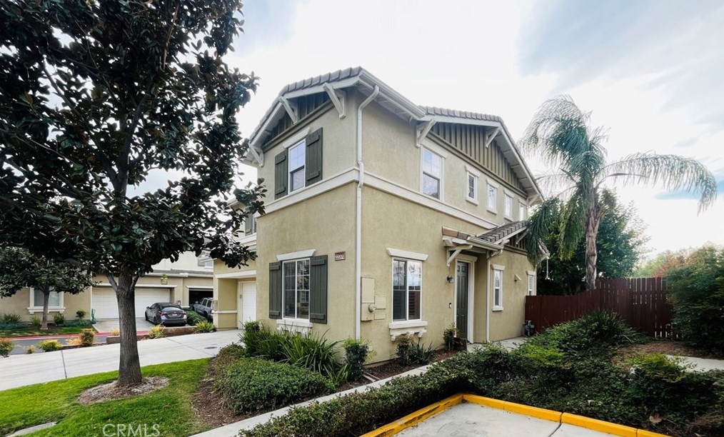 22370 Blue Lupine Cir, Colton, CA 92313-5466