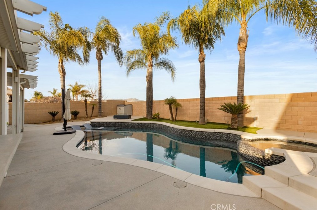 7988 La Crosse Way, Riverside CA  92508-6143 exterior