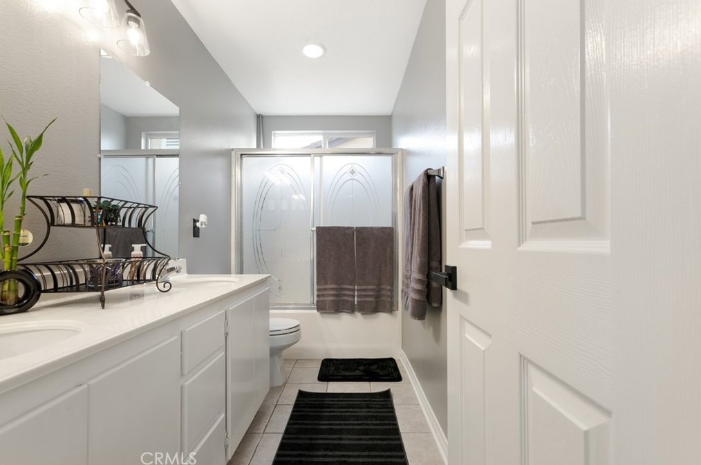 7988 La Crosse Way, Riverside CA  92508-6143 exterior