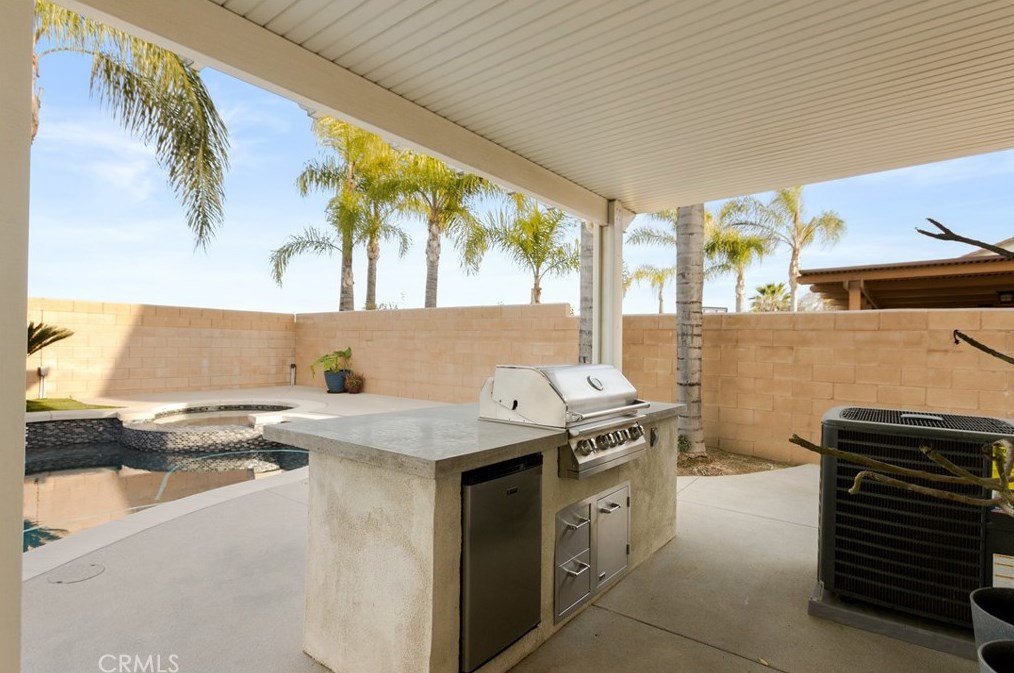 7988 La Crosse Way, Riverside CA  92508-6143 exterior