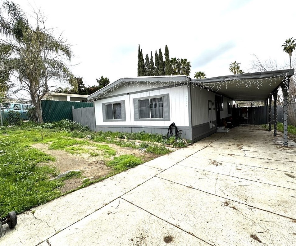 17094 Hidalgo Dr, Perris, CA 92570