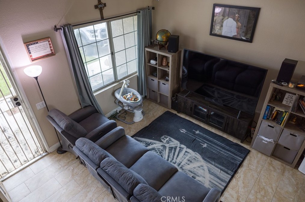 2337 Wisteria Rd, Perris, CA 92571