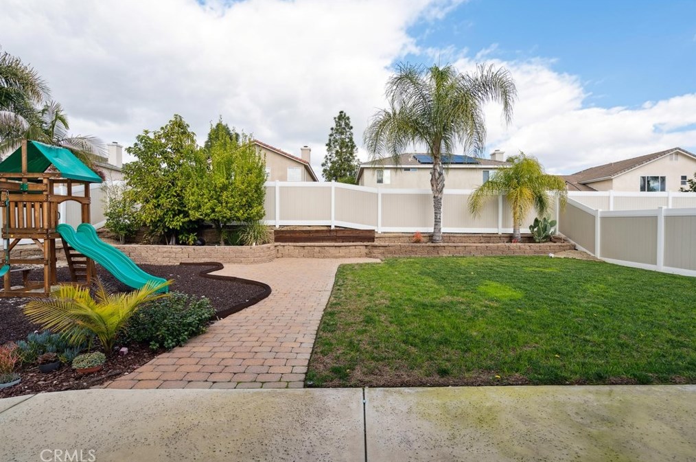 20712 Freeport Dr, Riverside CA  92508-3147 exterior