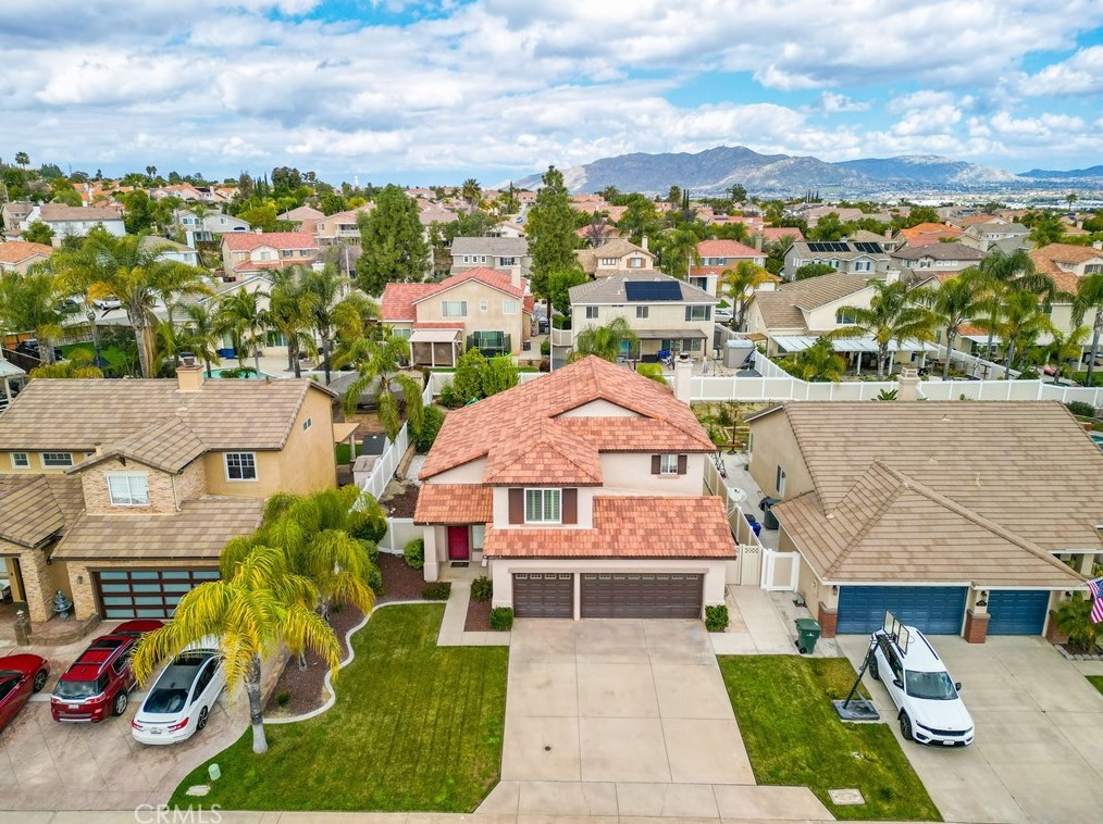 20712 Freeport Dr, Riverside CA  92508-3147 exterior