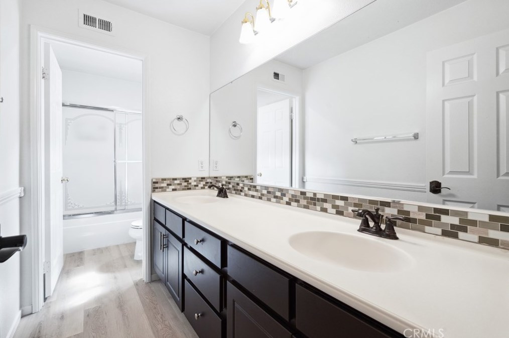 20712 Freeport Dr, Riverside CA  92508-3147 exterior