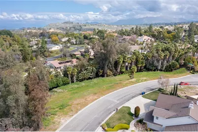 1383 Ocotillo Drive, Riverside, CA 92506 - Photo 2