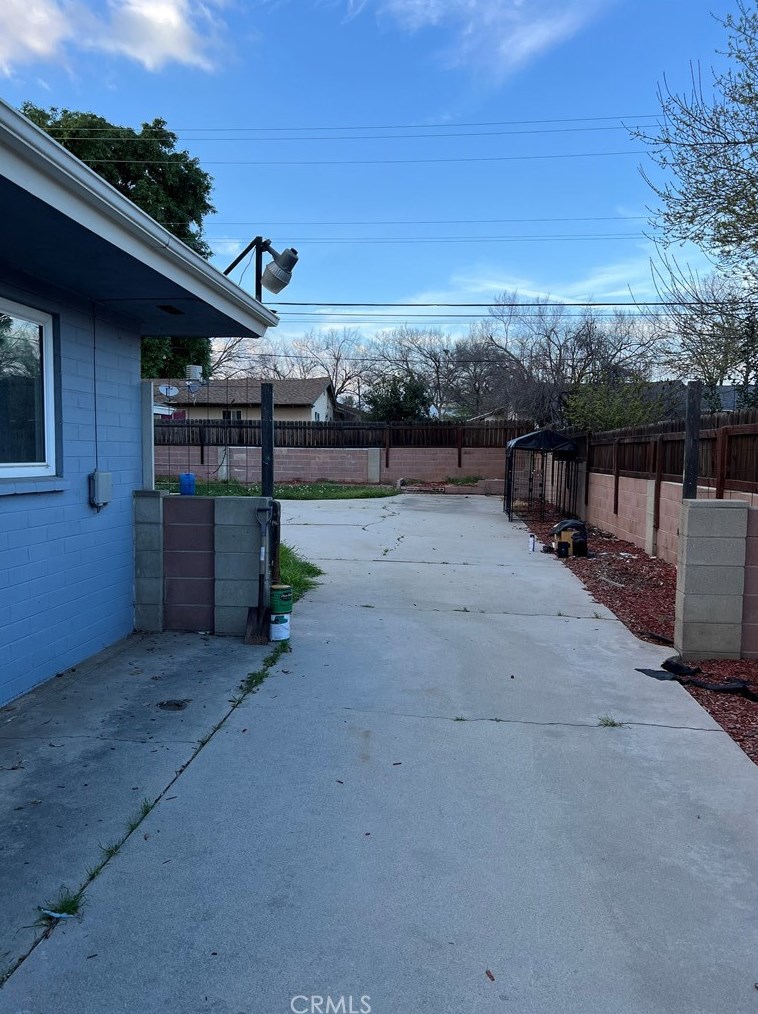 2750 5th St, San Bernardino CA  92410-1207 exterior