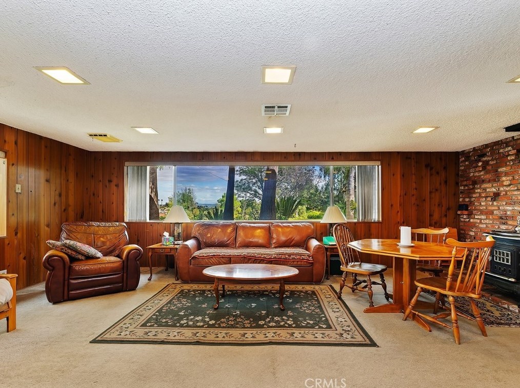 6740 Sunset Cir, Riverside CA  92505-2128 exterior