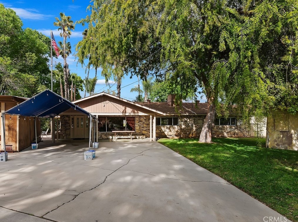 6740 Sunset Cir, Riverside CA  92505-2128 exterior