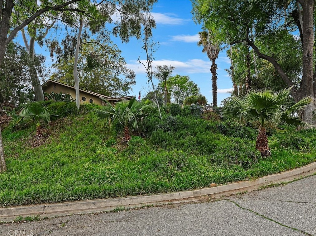 6740 Sunset Cir, Riverside CA  92505-2128 exterior