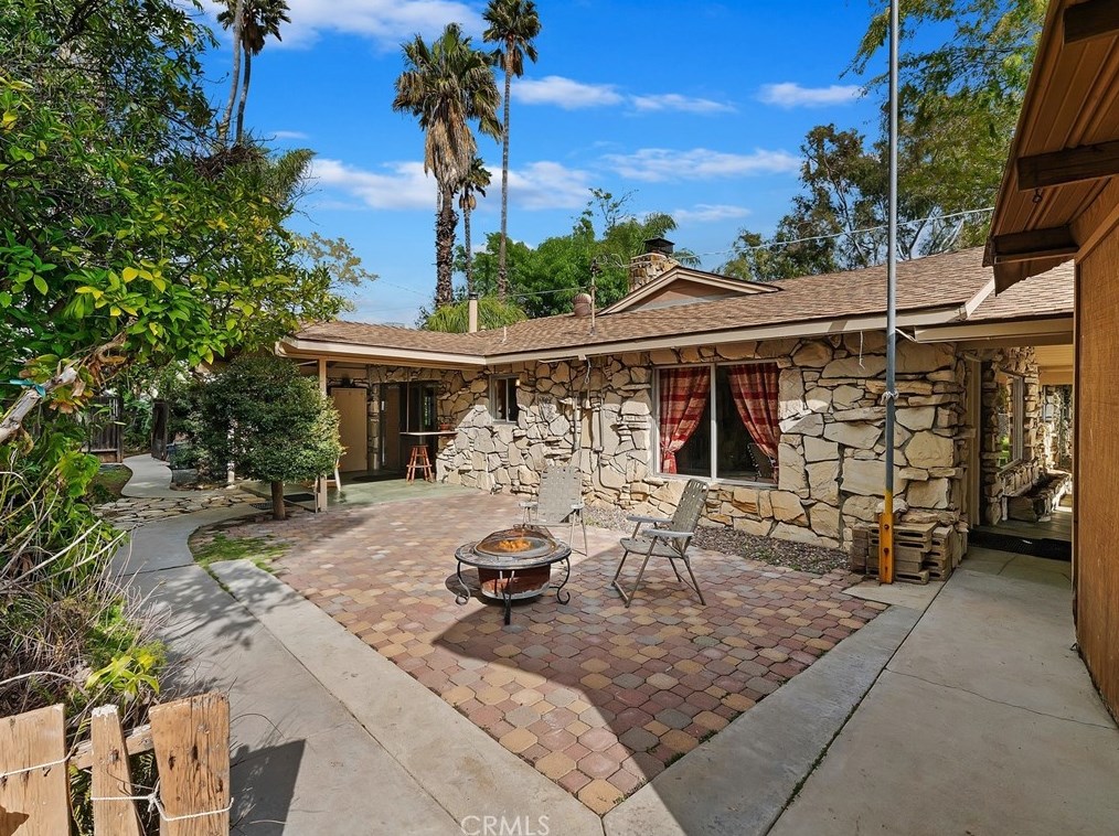 6740 Sunset Cir, Riverside CA  92505-2128 exterior