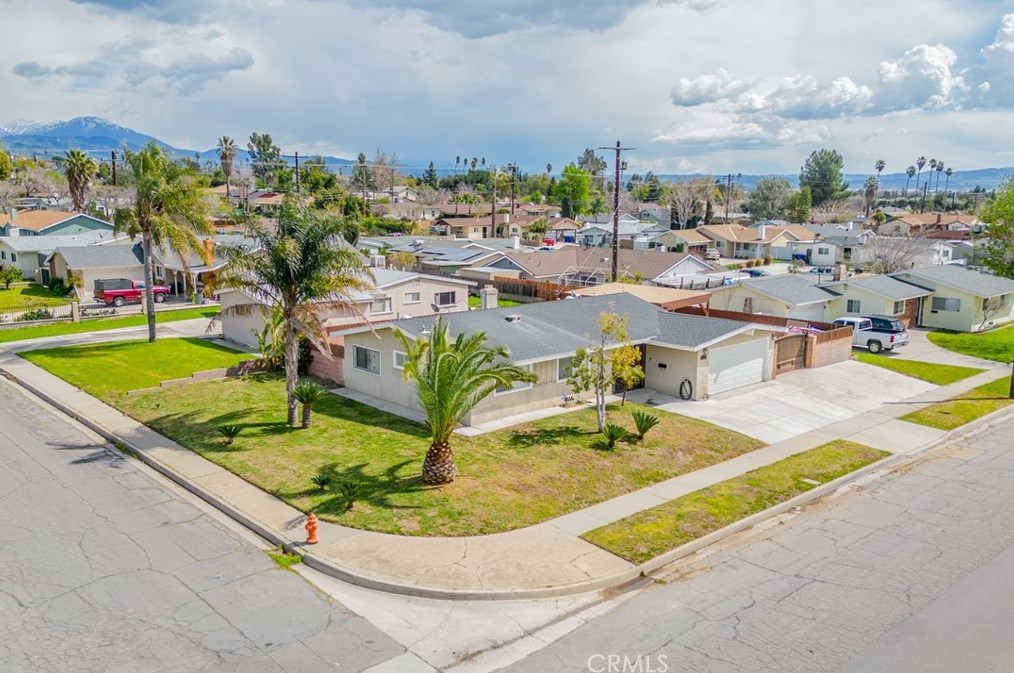 3559 Ferndale Ave, San Bernardino CA  92404-2681 exterior