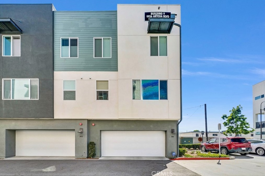 9956 Artesia Blvd, Bellflower, CA 90706-6714