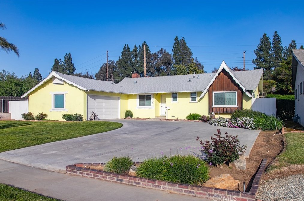 11911 Pascal Ave, Colton, CA 92313-5021