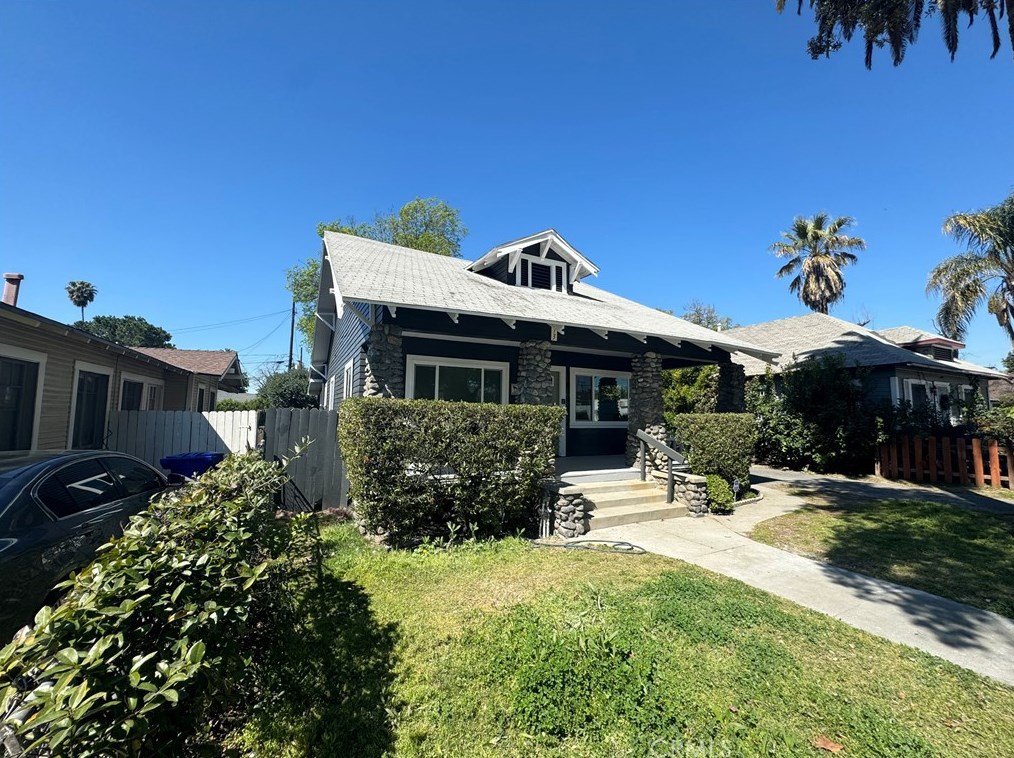 873 Towne Ave, Pomona CA  91766-3650 exterior