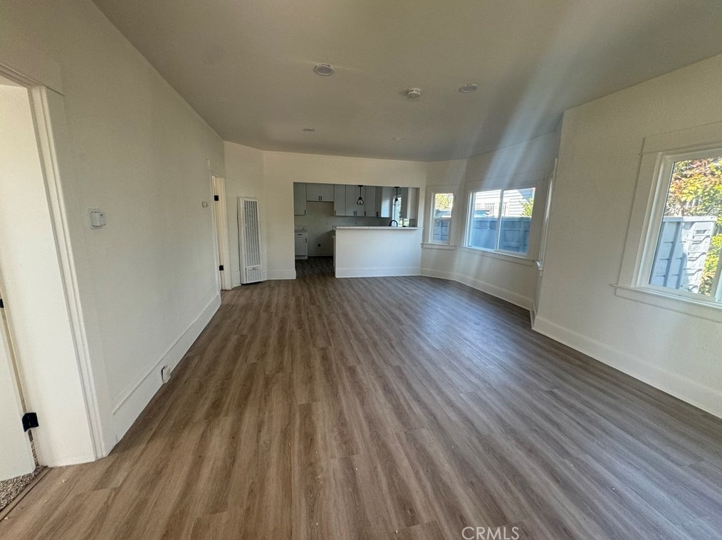 873 Towne Ave, Pomona CA  91766-3650 exterior
