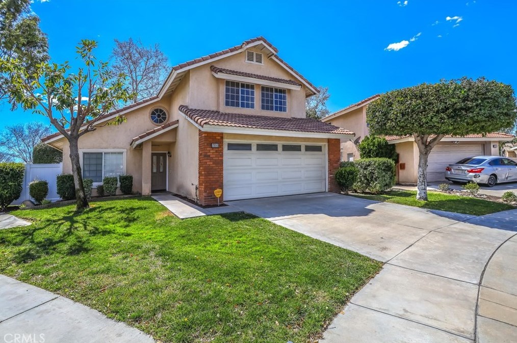 7895 Morningside Ln, Highland, CA 92346