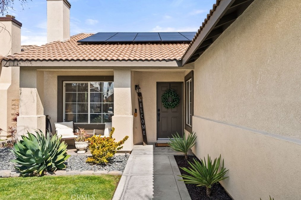 15142 Dandelion Ln, Fontana, CA 92336-4225