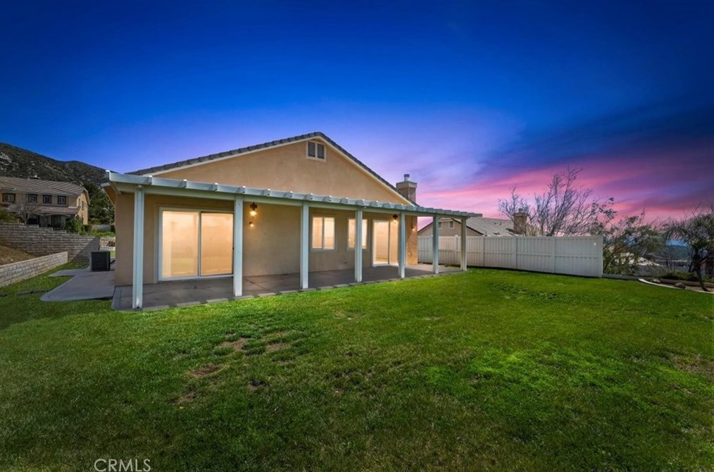 6890 Huntington Dr, San Bernardino, CA 92407-5179