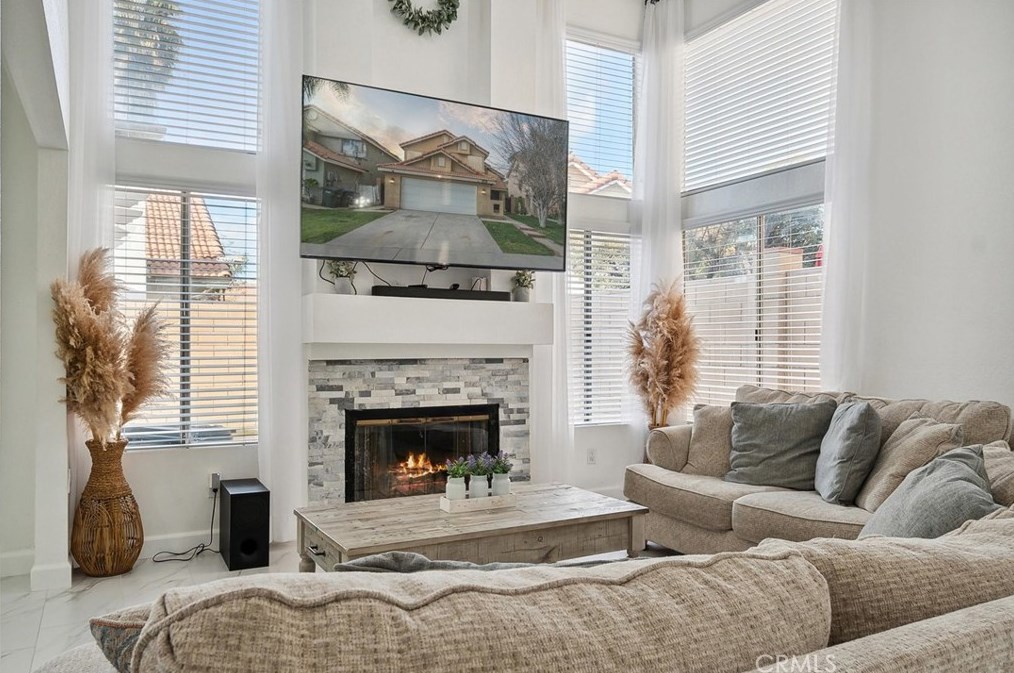 320 Treasure St, Perris CA  92571-2928 exterior