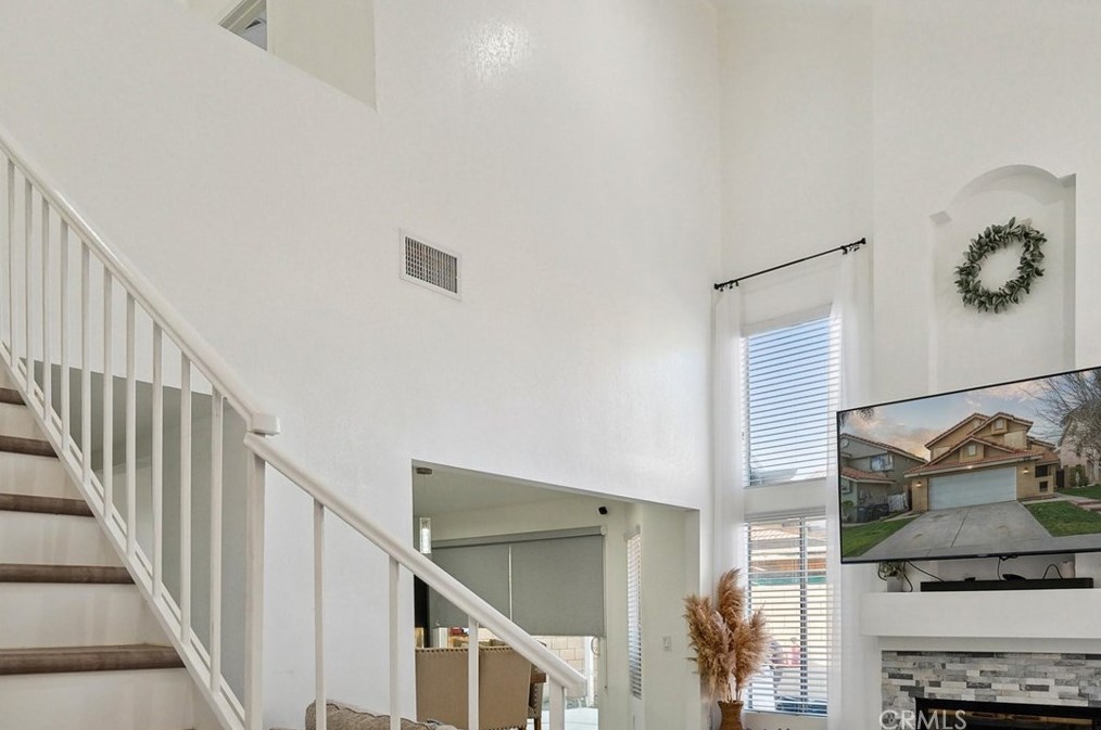 320 Treasure St, Perris CA  92571-2928 exterior