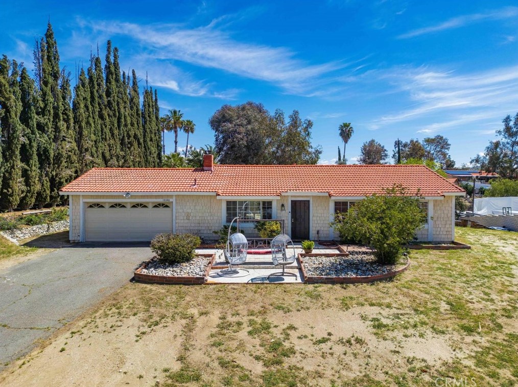 12340 Falcon Ln, Moreno Valley, CA 92555-2040