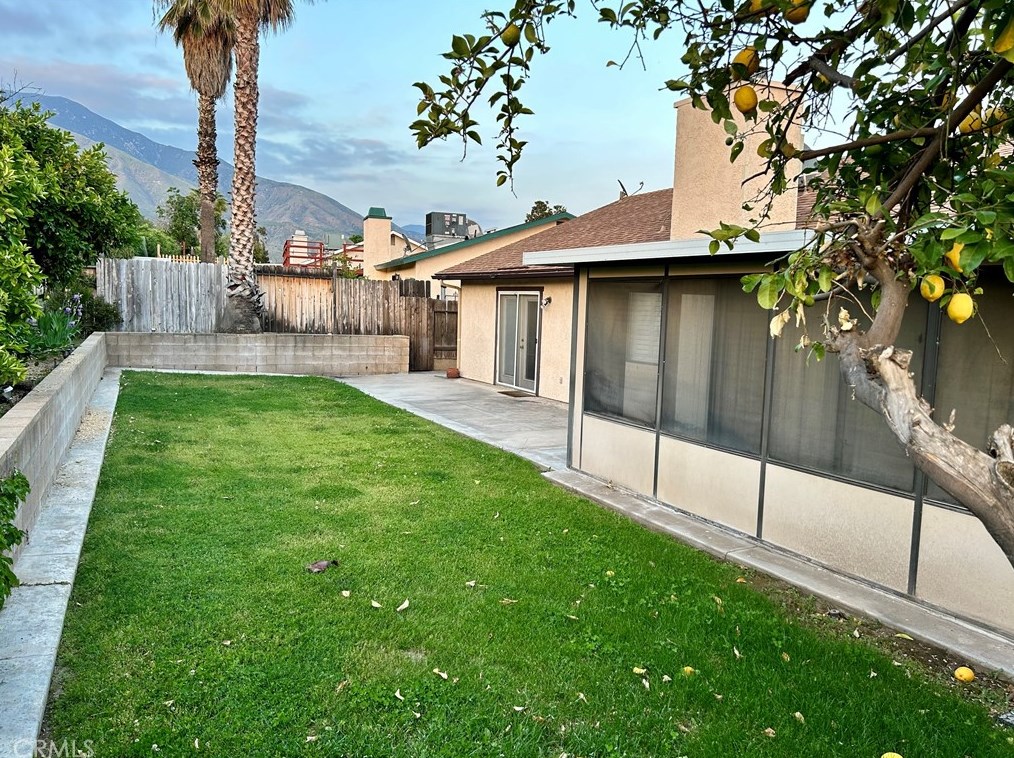 1742 Buckeye St, Highland, CA 92346