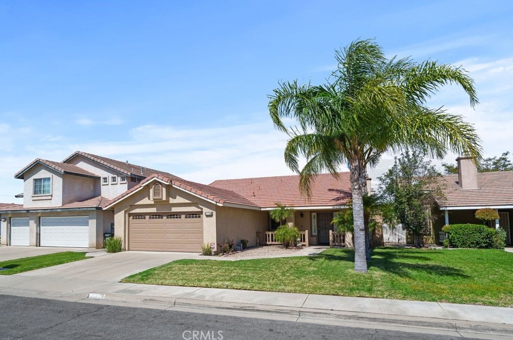 13794 Mesquite Dr, Fontana, CA 92337-0782