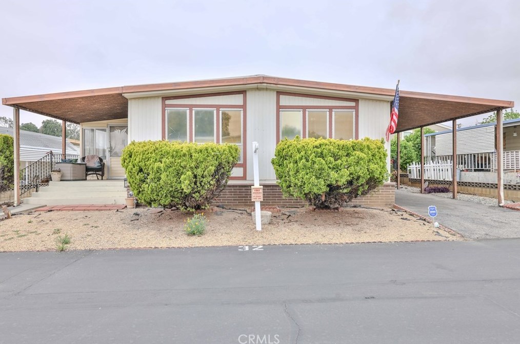 2200 W Wilson St #32, Banning, CA 92220