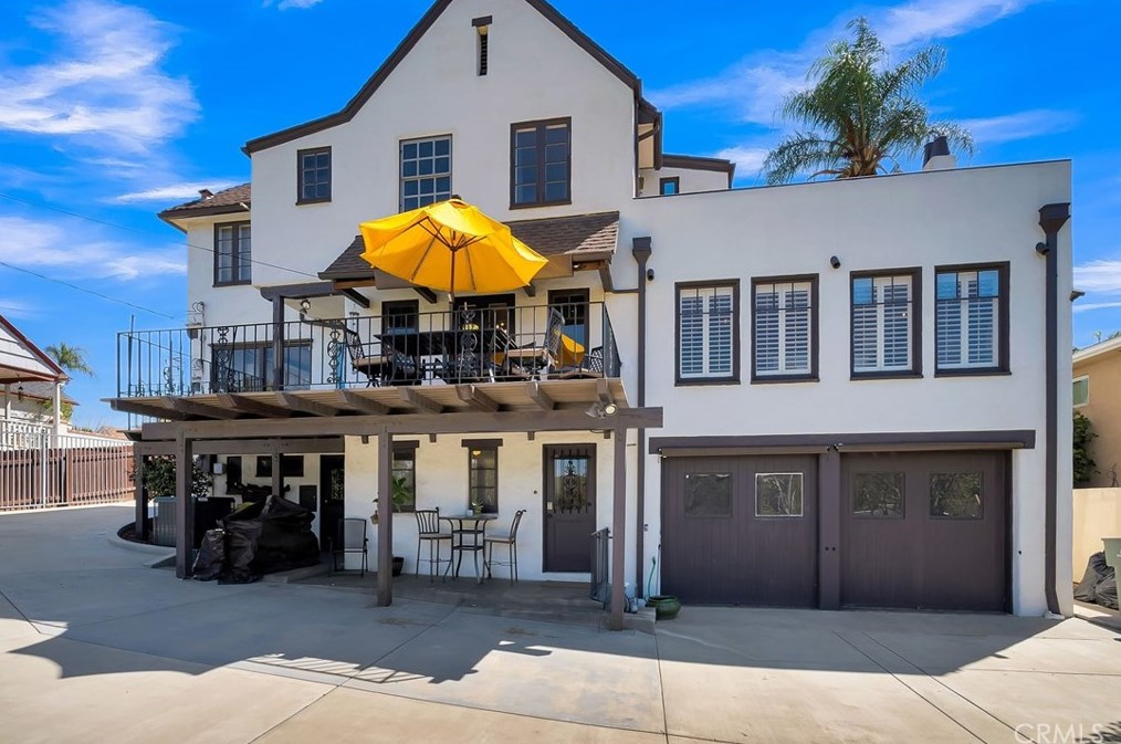3105 Pine St, Riverside CA  92501-2326 exterior