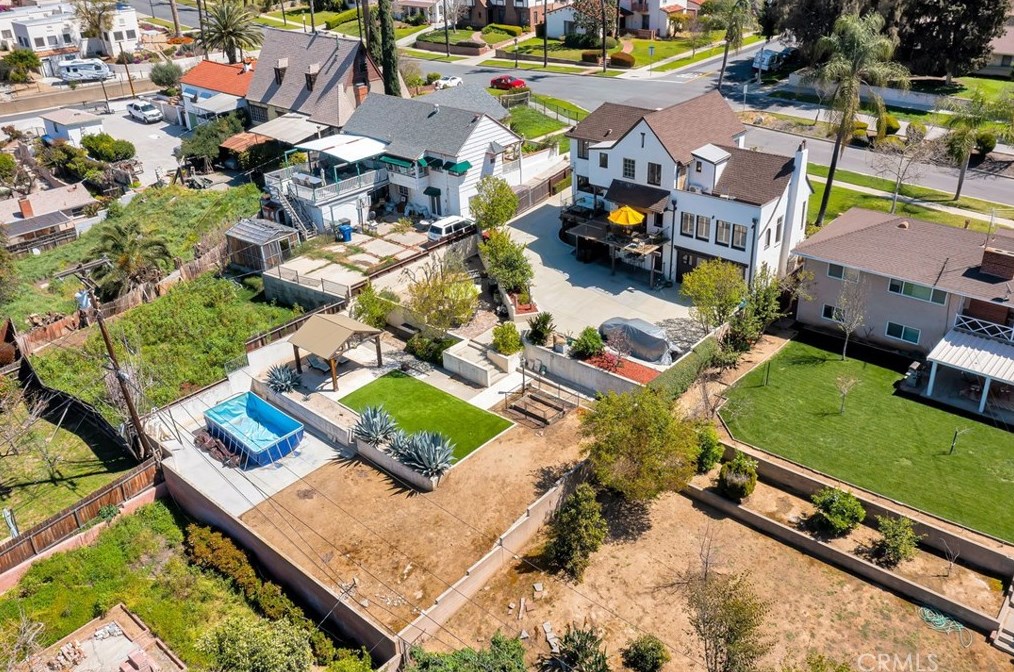 3105 Pine St, Riverside CA  92501-2326 exterior