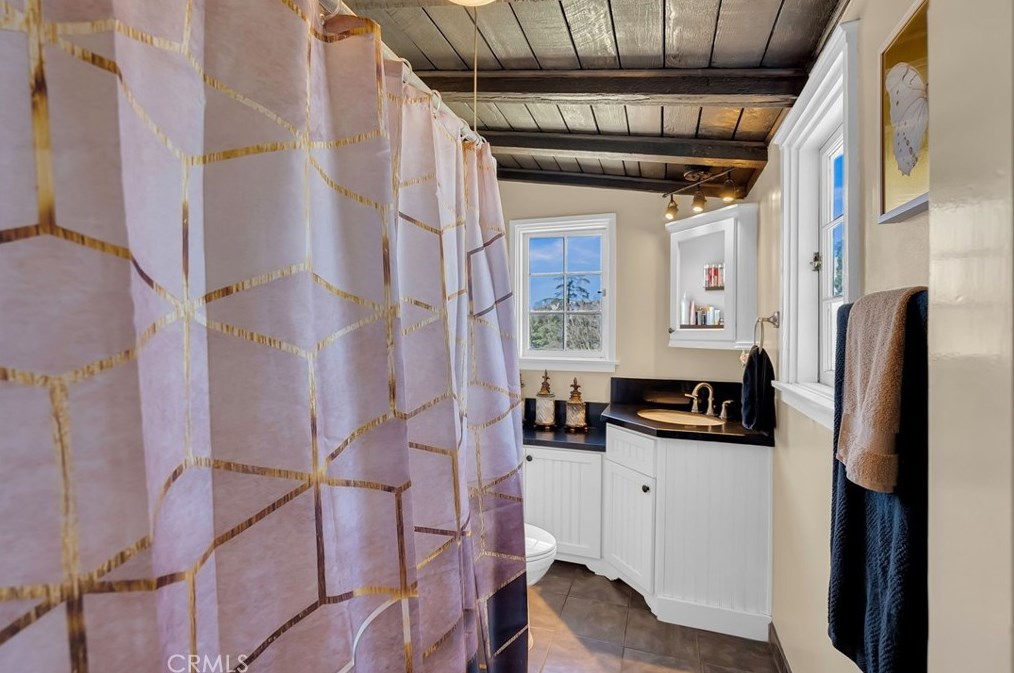 3105 Pine St, Riverside CA  92501-2326 exterior