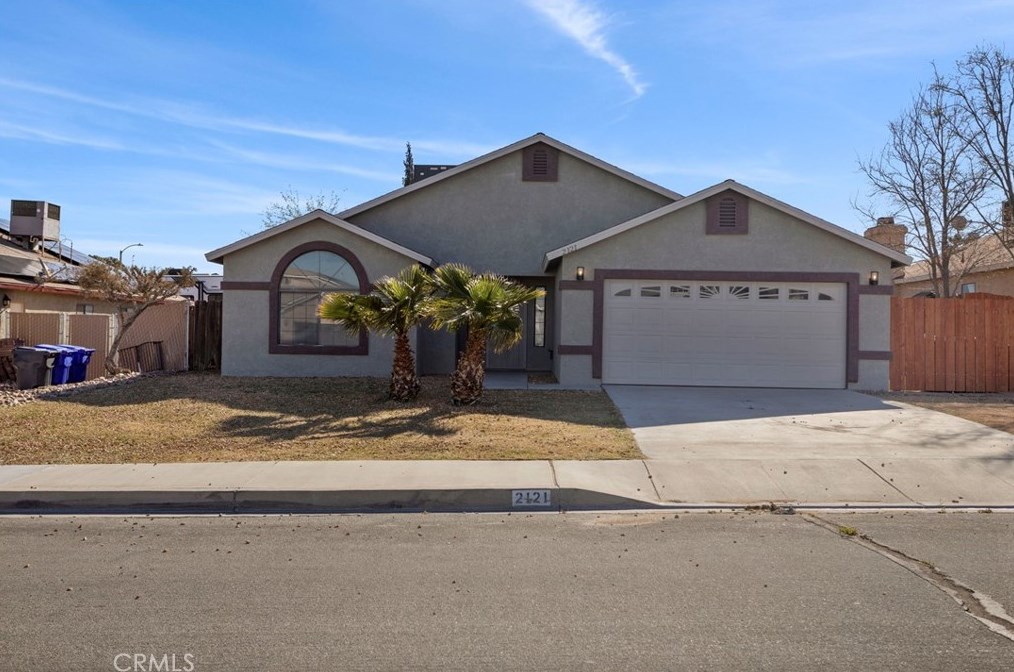 2121 Amethyst Ave, Barstow, CA 92311-4708