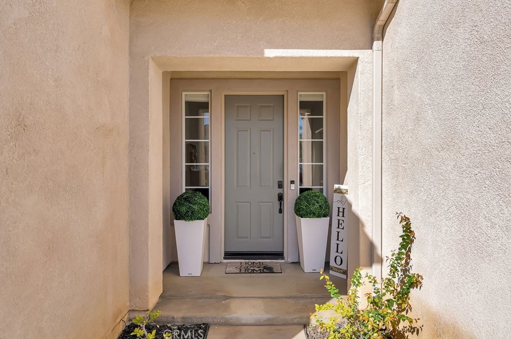 8361 Manhasset St, Riverside CA  92508-6112 exterior