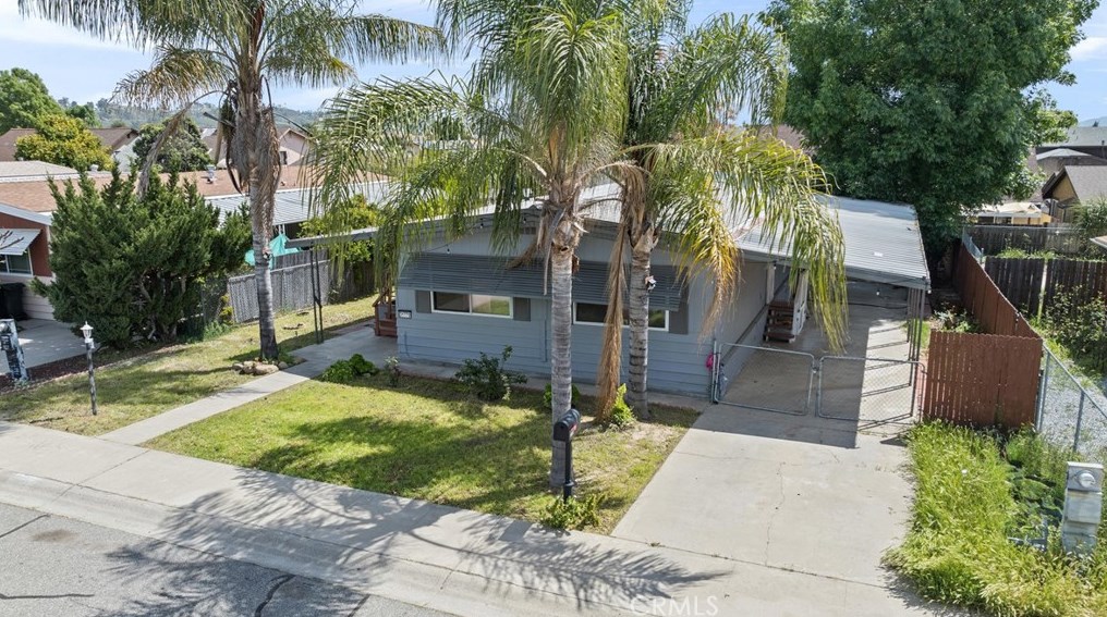 31770 Via Valdez St, Lake Elsinore CA  92530-7964 exterior