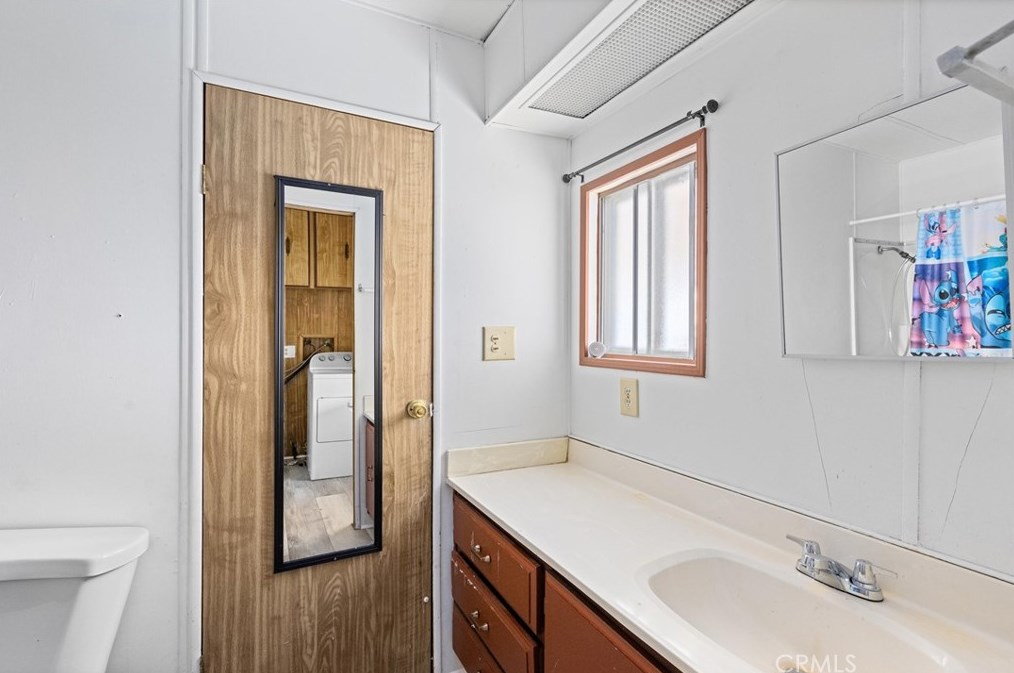 31770 Via Valdez St, Lake Elsinore CA  92530-7964 exterior