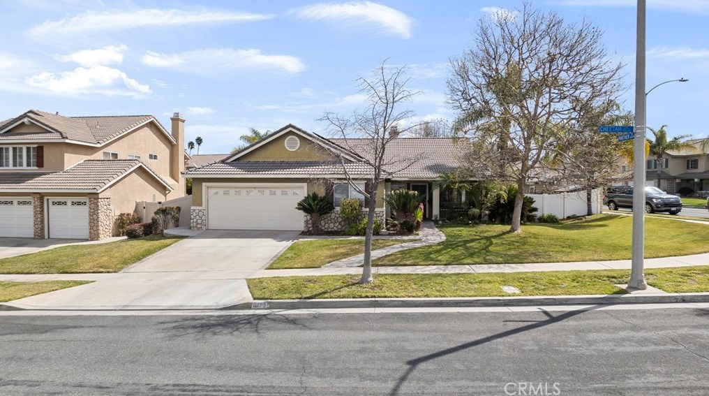 3115 Cheetah Ln, Corona, CA 92882-6887