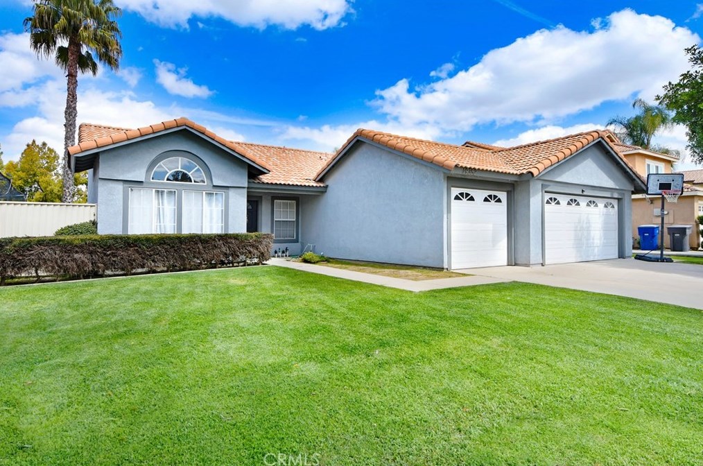 19352 Bridgewater Ln, Riverside, CA 92508-6206