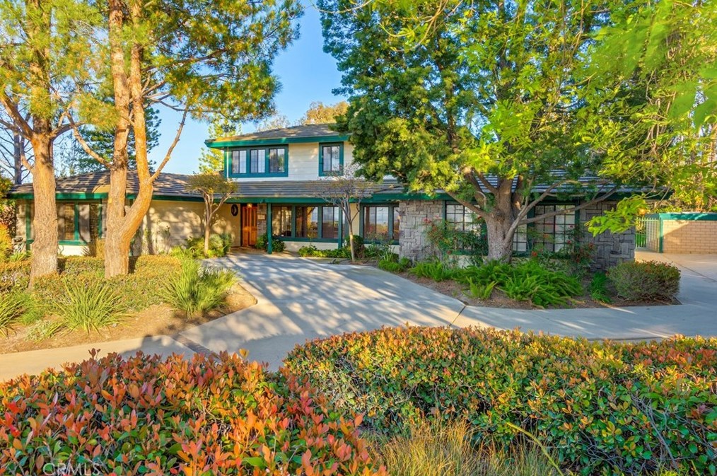 16715 Skycrest Dr, Riverside, CA 92504-5840