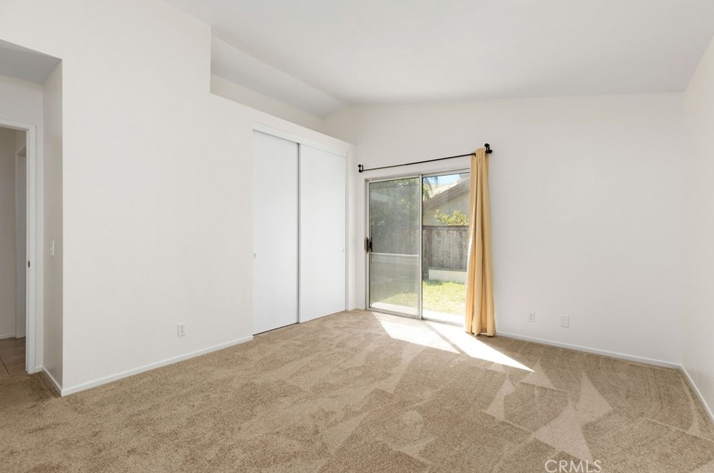 14131 Long View Dr, Fontana CA  92337-8362 exterior