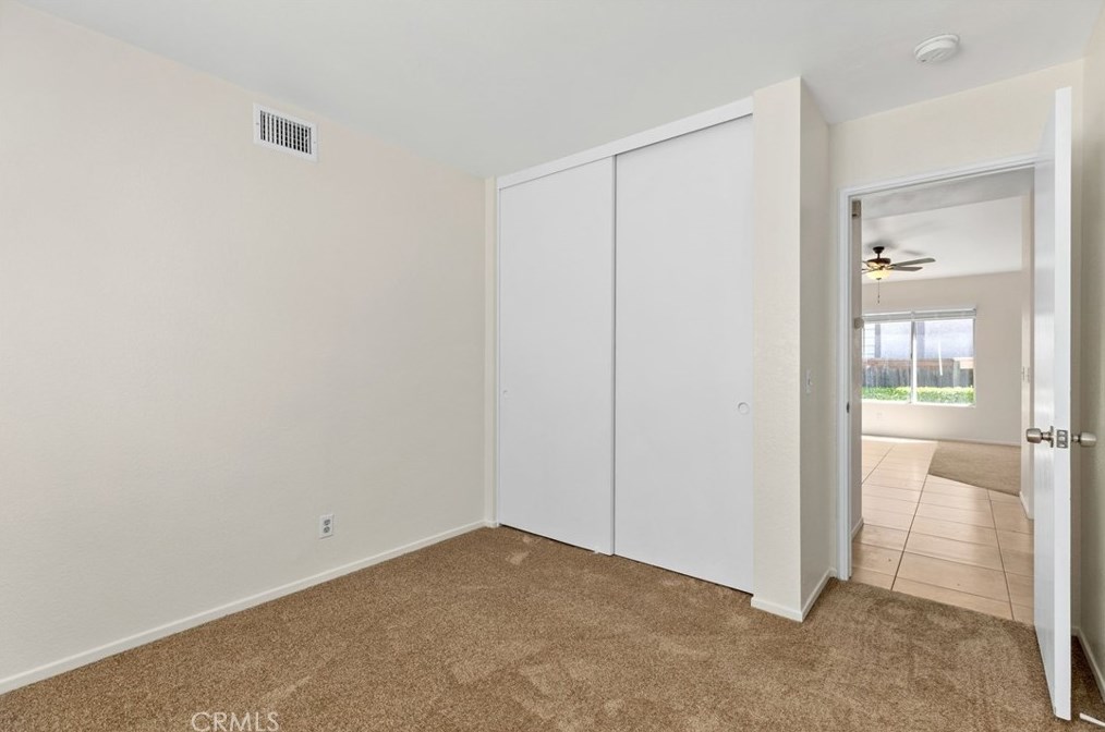 14131 Long View Dr, Fontana CA  92337-8362 exterior